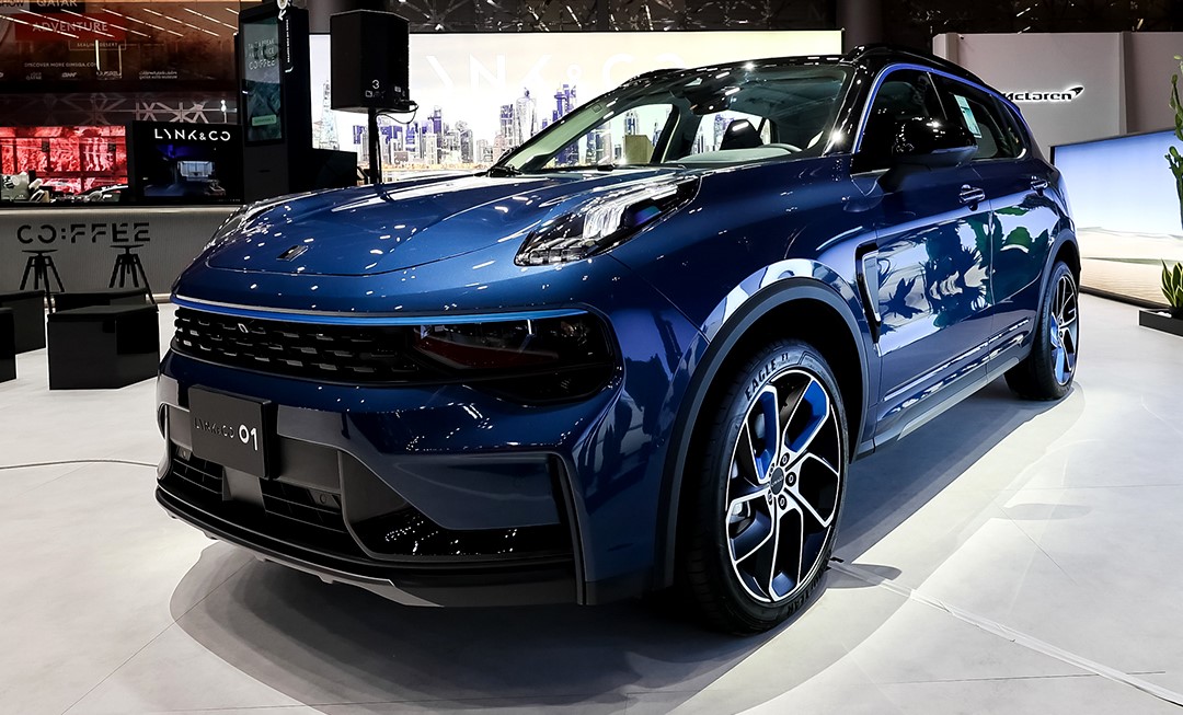 Giá Xe Lynk & Co 01